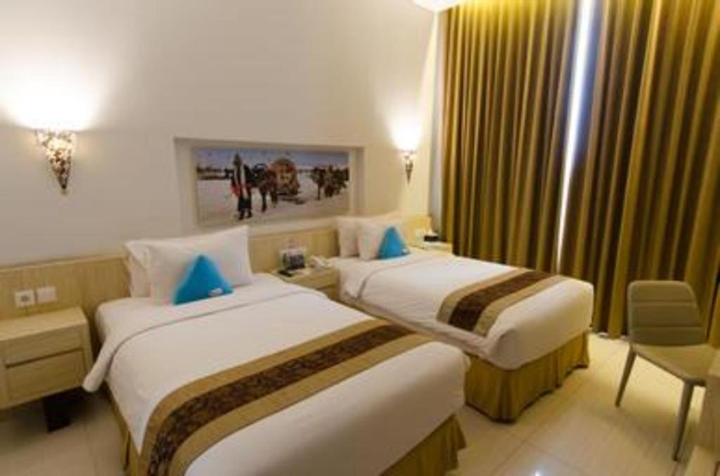 Megaland Hotel Solo Екстер'єр фото
